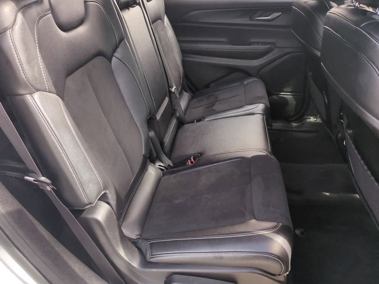 Thumbnail: 2024 Jeep Grand Cherokee L - 21