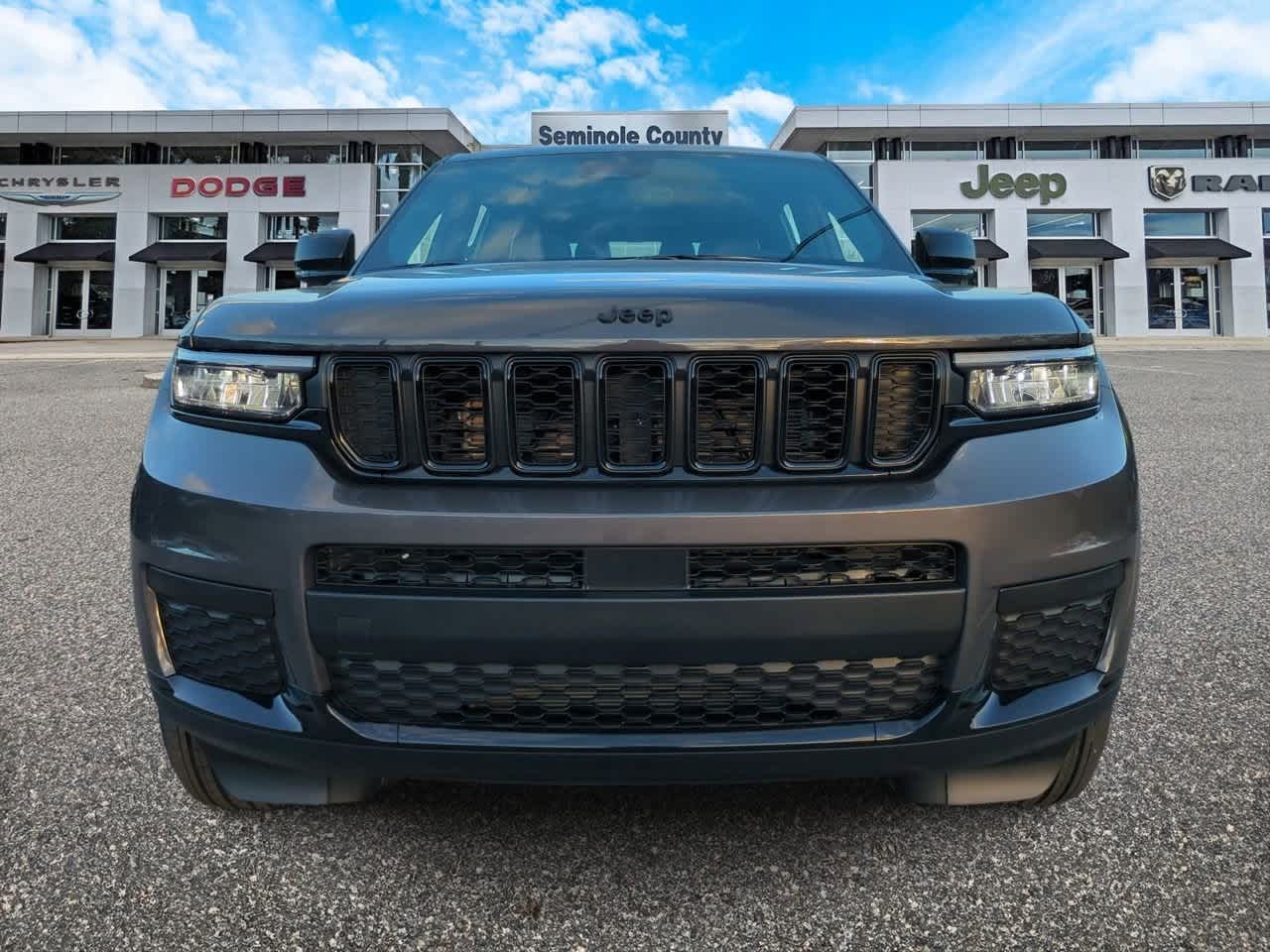 Thumbnail: 2025 Jeep Grand Cherokee L - 3