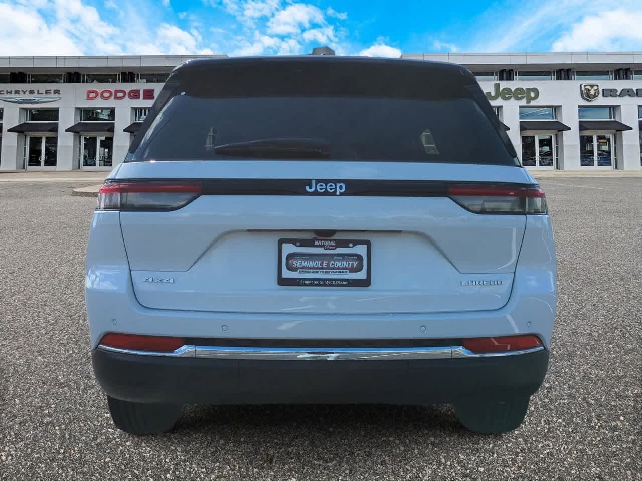 Thumbnail: 2025 Jeep Grand Cherokee - 7