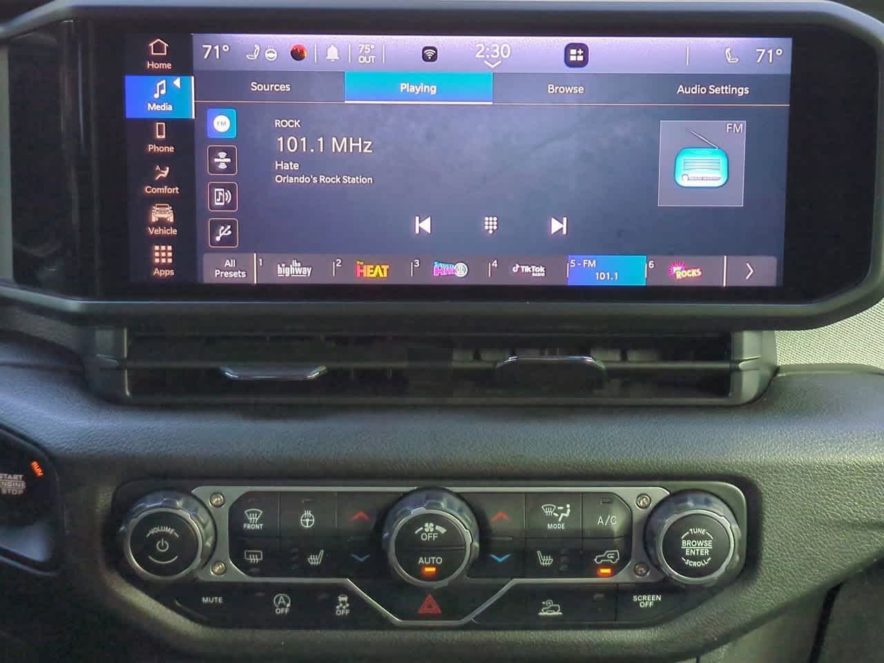 Thumbnail: 2025 Jeep Wrangler - 28