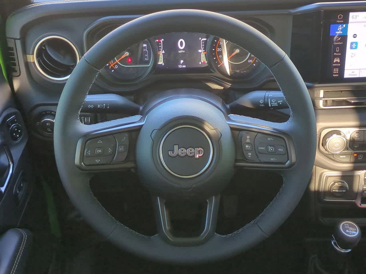 Thumbnail: 2025 Jeep Gladiator - 23