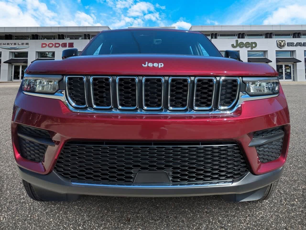 Thumbnail: 2025 Jeep Grand Cherokee - 3