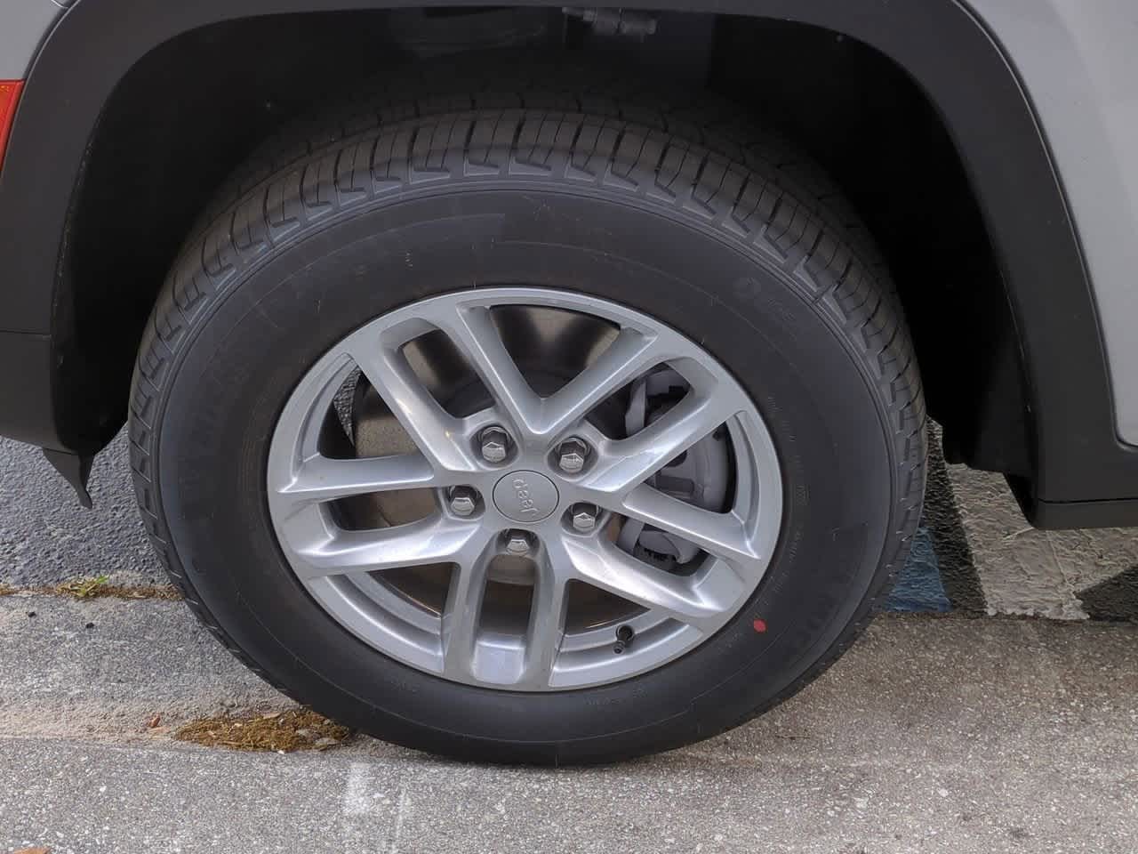 Thumbnail: 2025 Jeep Grand Cherokee L - 14