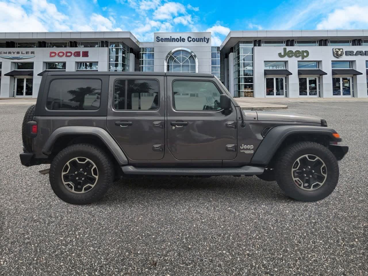 Thumbnail: 2018 Jeep Wrangler - 9