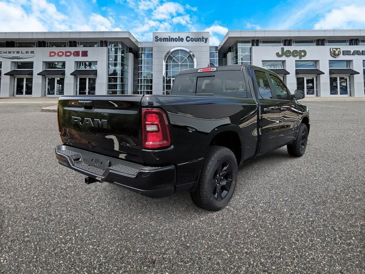 Thumbnail: 2025 RAM 1500 - 8