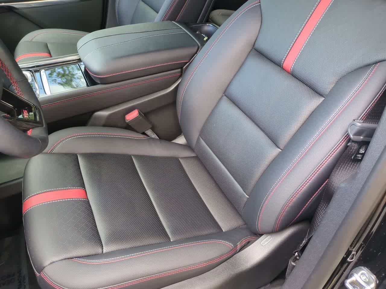 Thumbnail: 2026 Chevrolet Traverse - 16