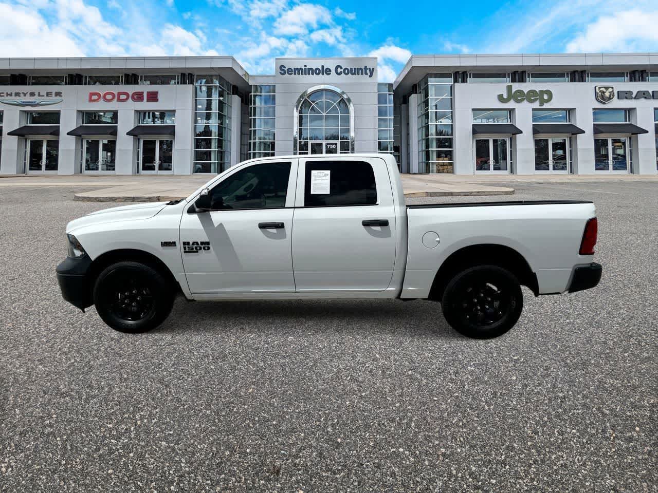 Thumbnail: 2022 RAM 1500 Classic - 4