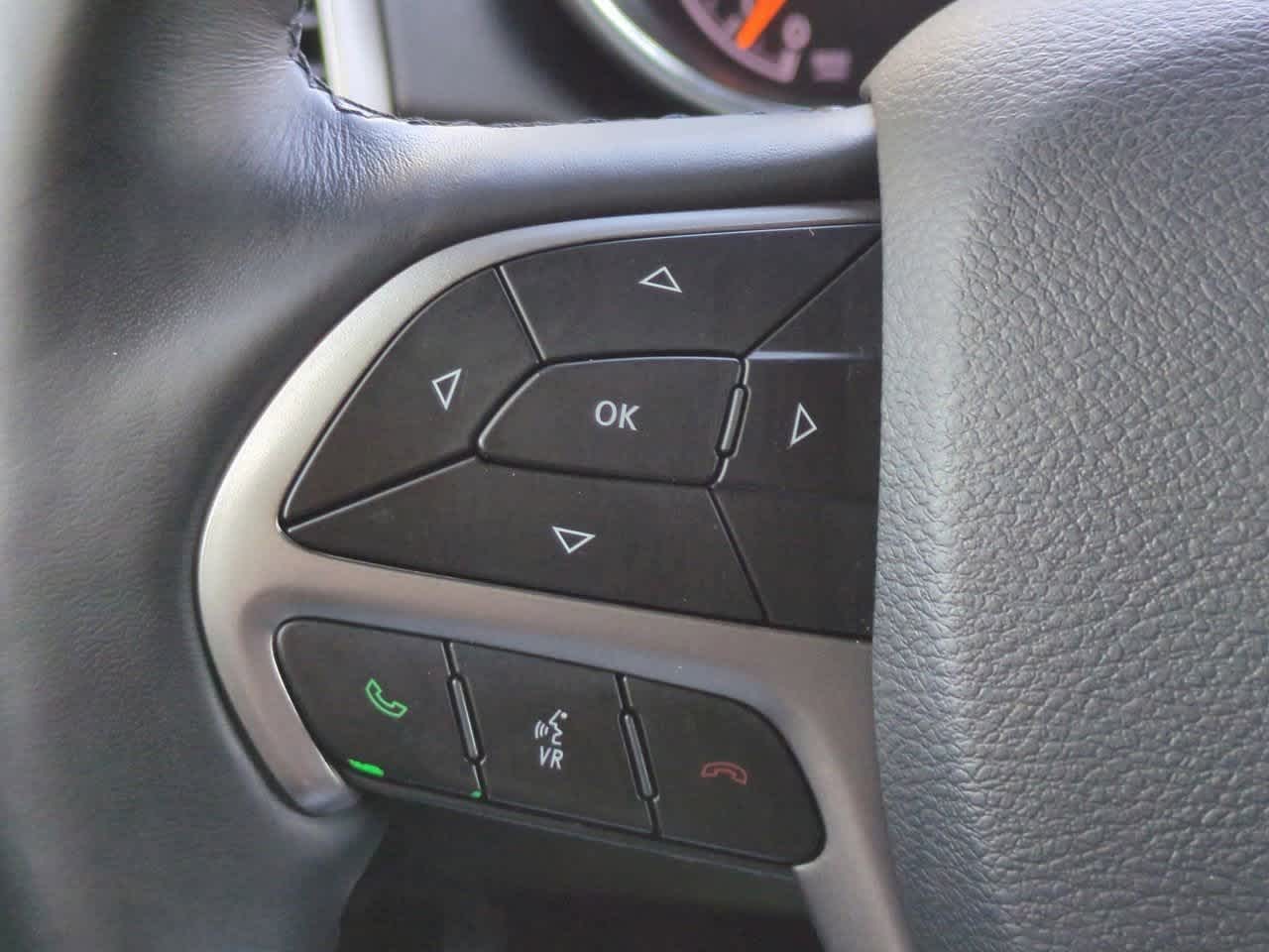 Thumbnail: 2020 Jeep Grand Cherokee - 25