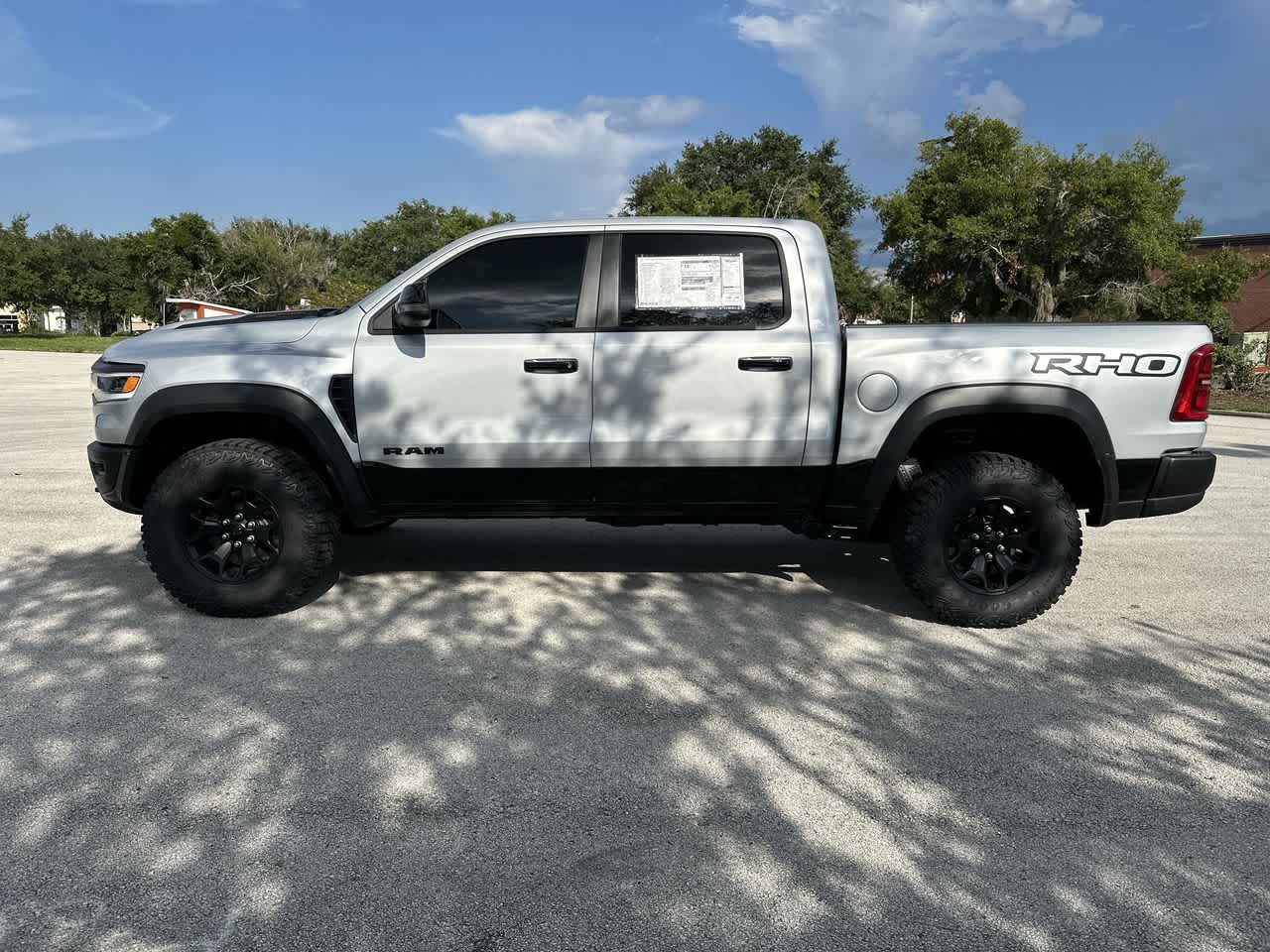 Thumbnail: 2026 RAM 1500 - 11