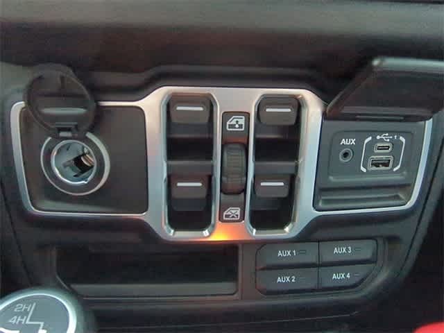 2025 Jeep Wrangler Sport S 31