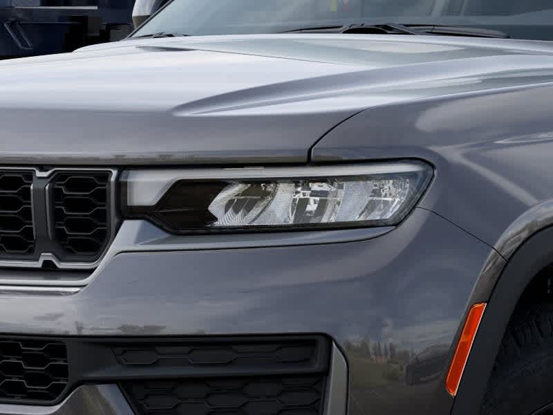 Thumbnail: 2026 Jeep Grand Cherokee - 10