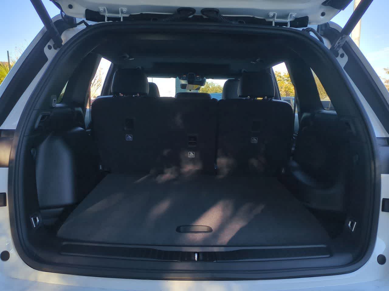 Thumbnail: 2025 Jeep Grand Cherokee - 34