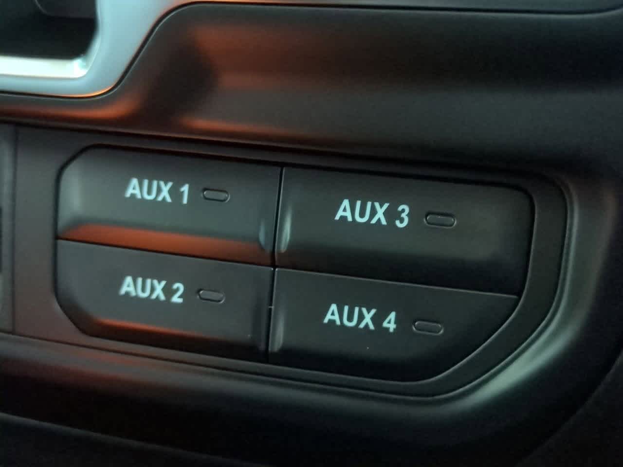 Thumbnail: 2025 Jeep Wrangler - 18