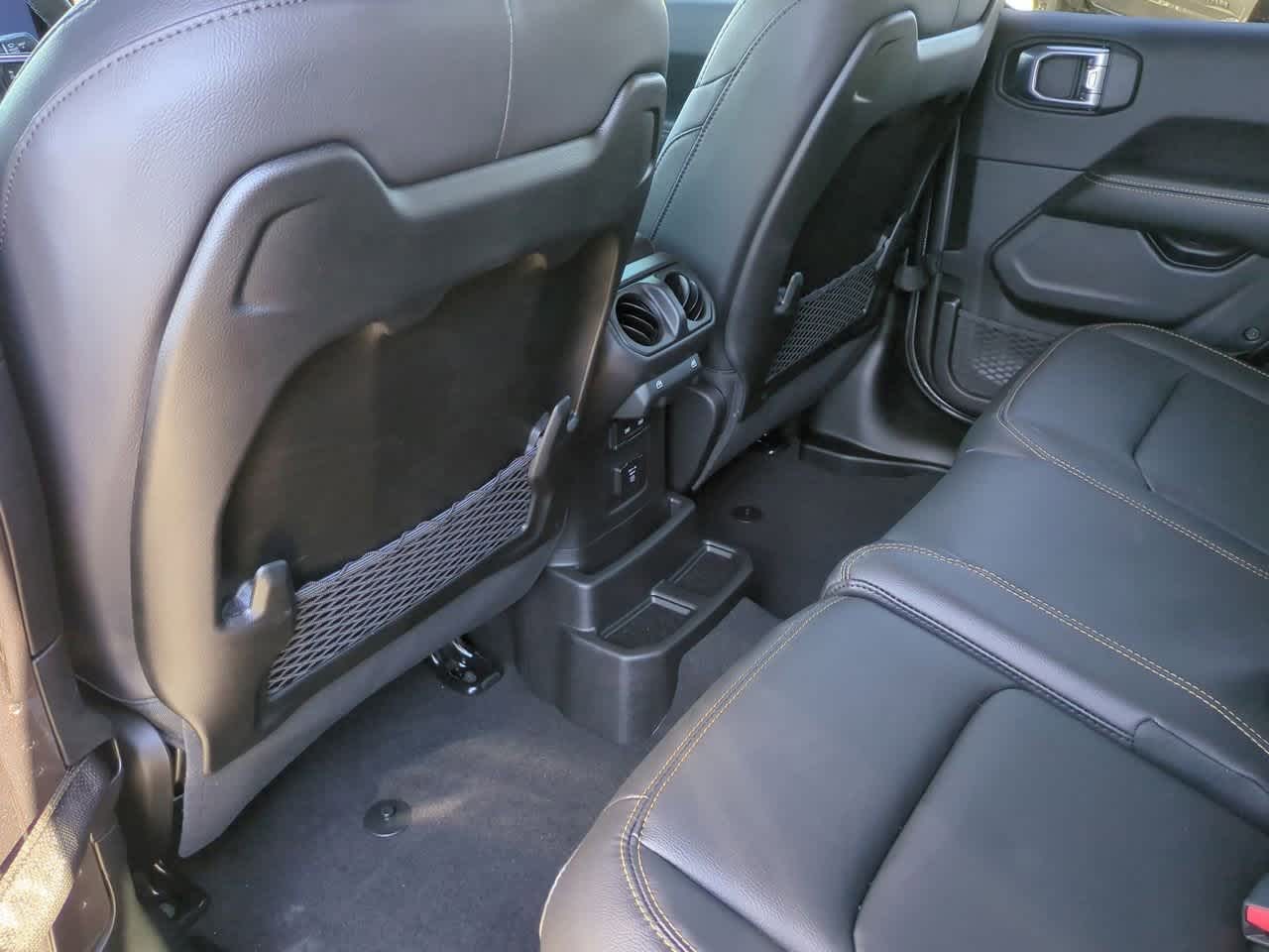 Thumbnail: 2025 Jeep Wrangler - 18