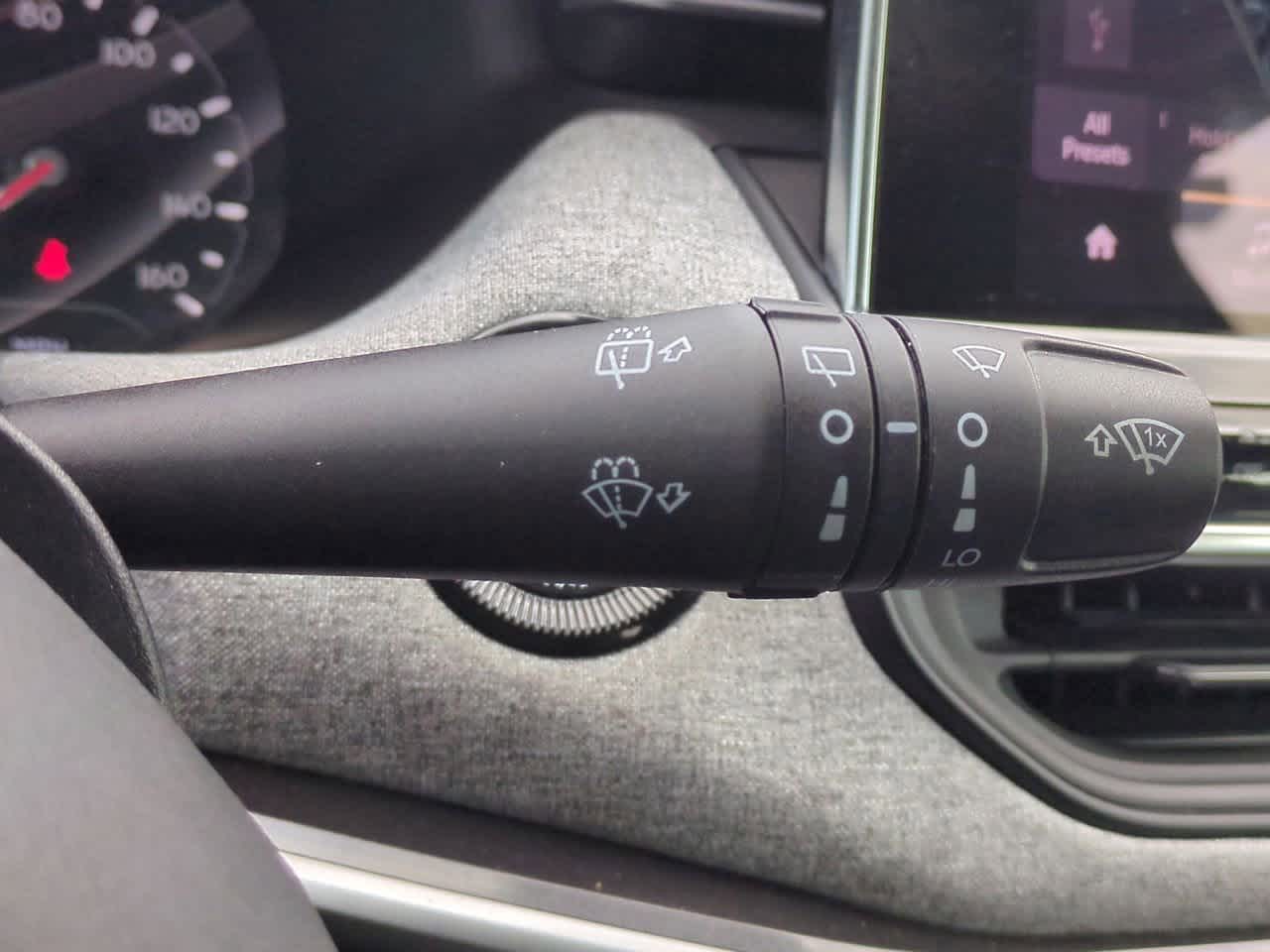 Thumbnail: 2022 Jeep Compass - 26