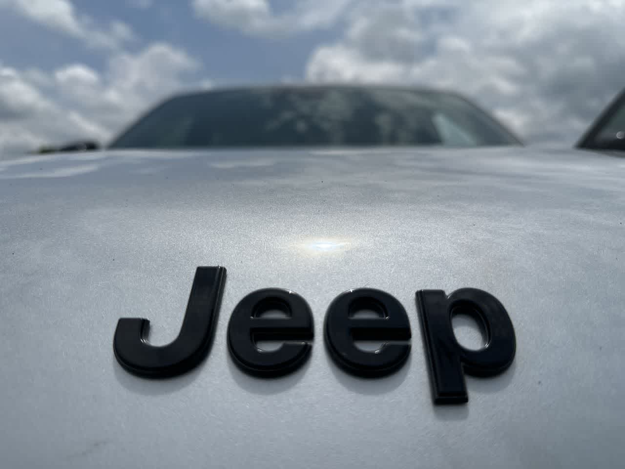 Thumbnail: 2026 Jeep Grand Cherokee - 11