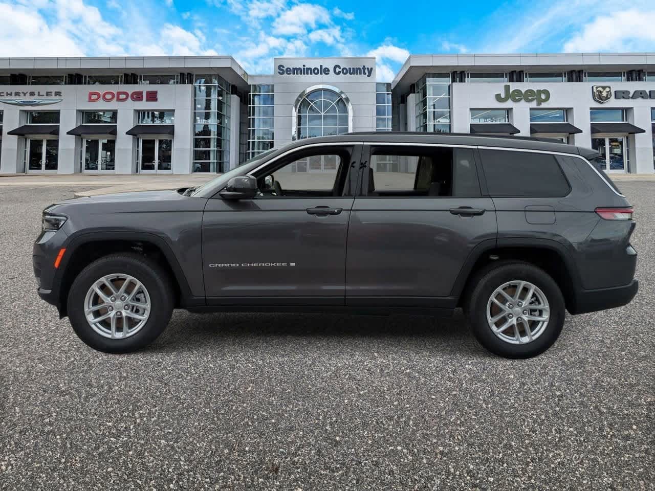 Thumbnail: 2025 Jeep Grand Cherokee L - 5