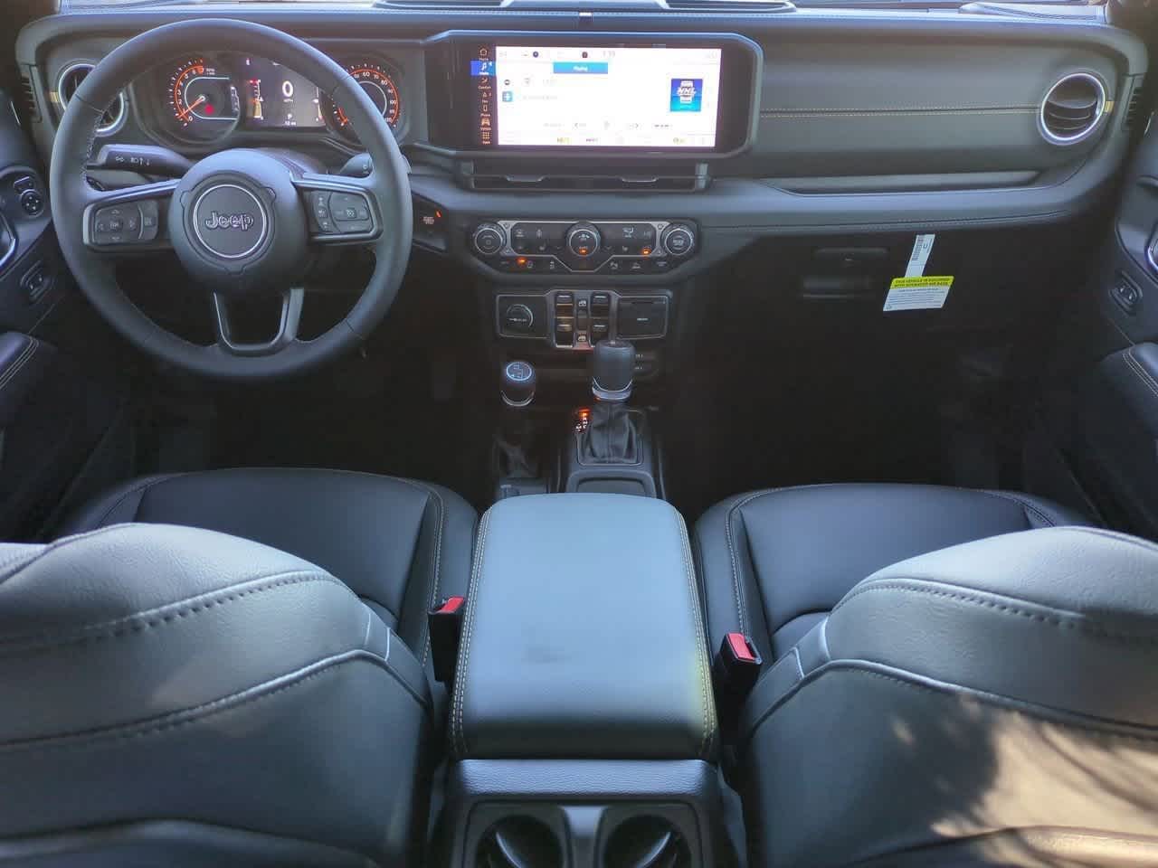 Thumbnail: 2025 Jeep Gladiator - 16