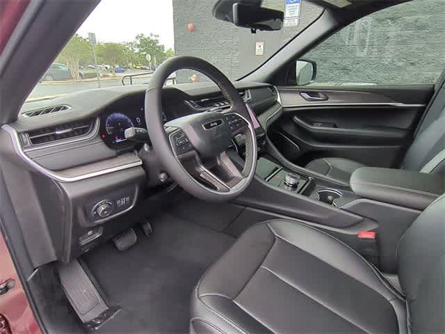 Thumbnail: 2025 Jeep Grand Cherokee - 10