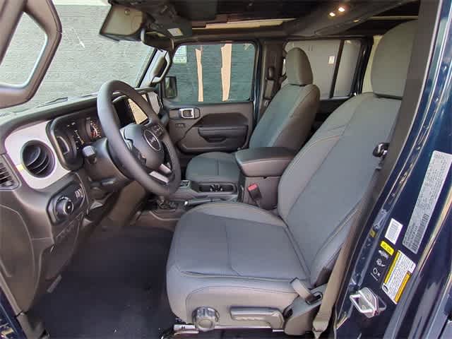 Thumbnail: 2025 Jeep Wrangler - 17