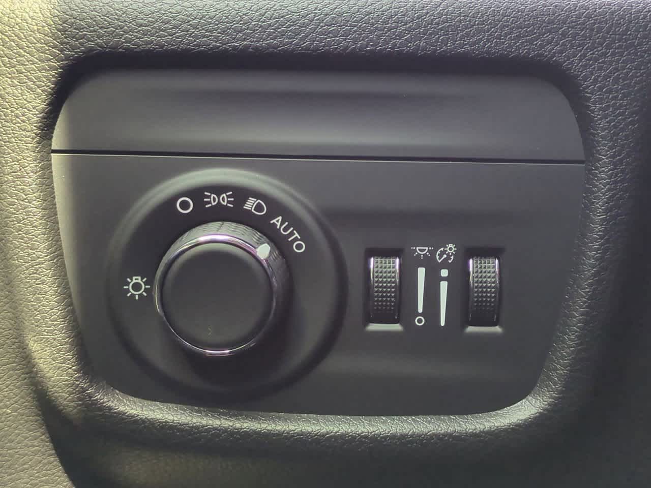 Thumbnail: 2025 Jeep Grand Cherokee - 18