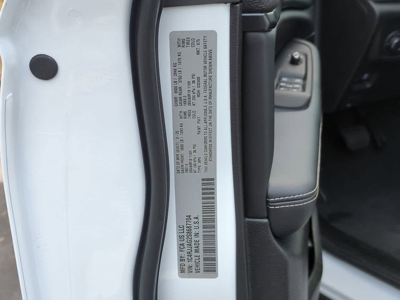 Thumbnail: 2025 Jeep Grand Cherokee L - 36