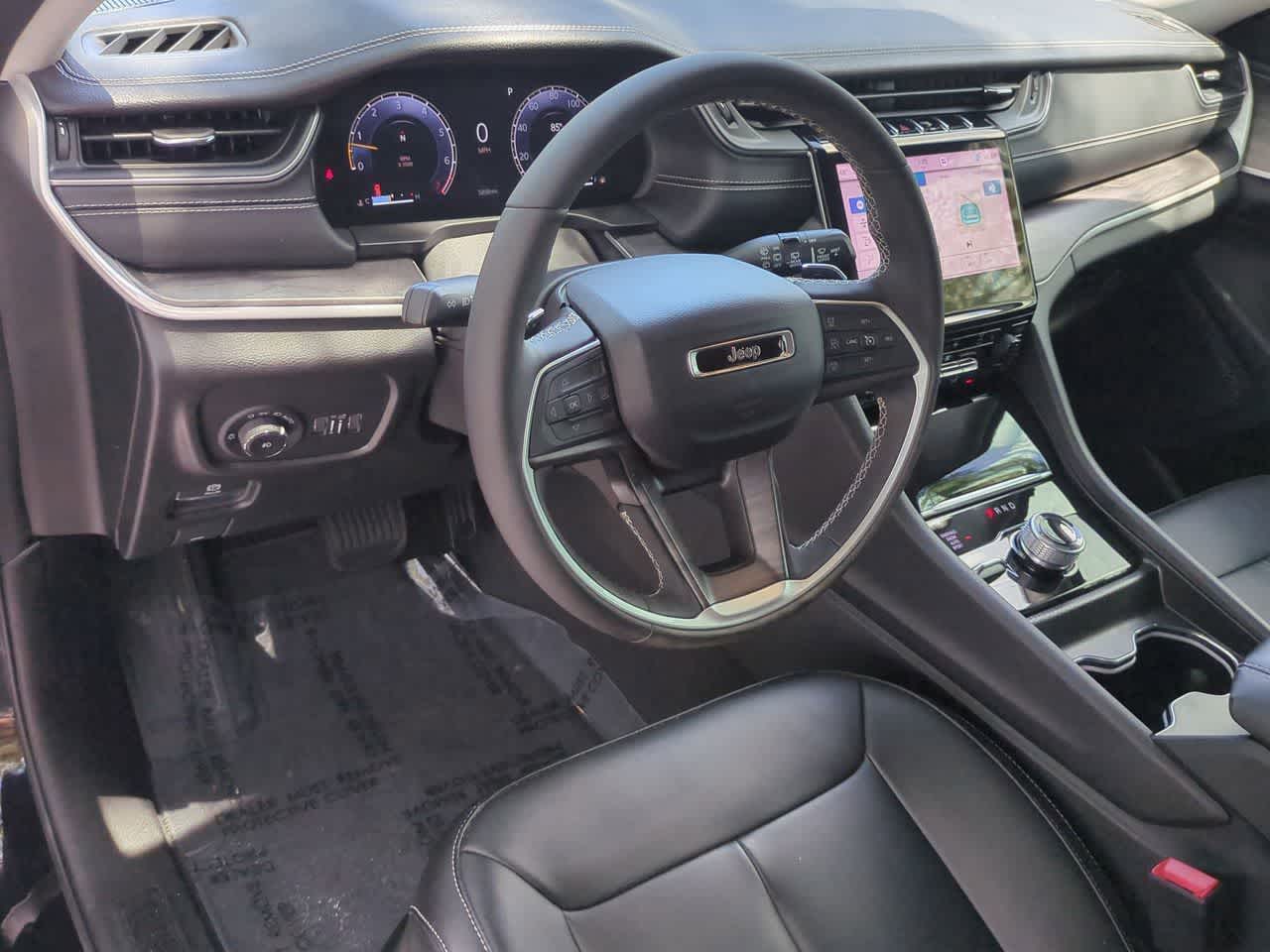 Thumbnail: 2024 Jeep Grand Cherokee - 10