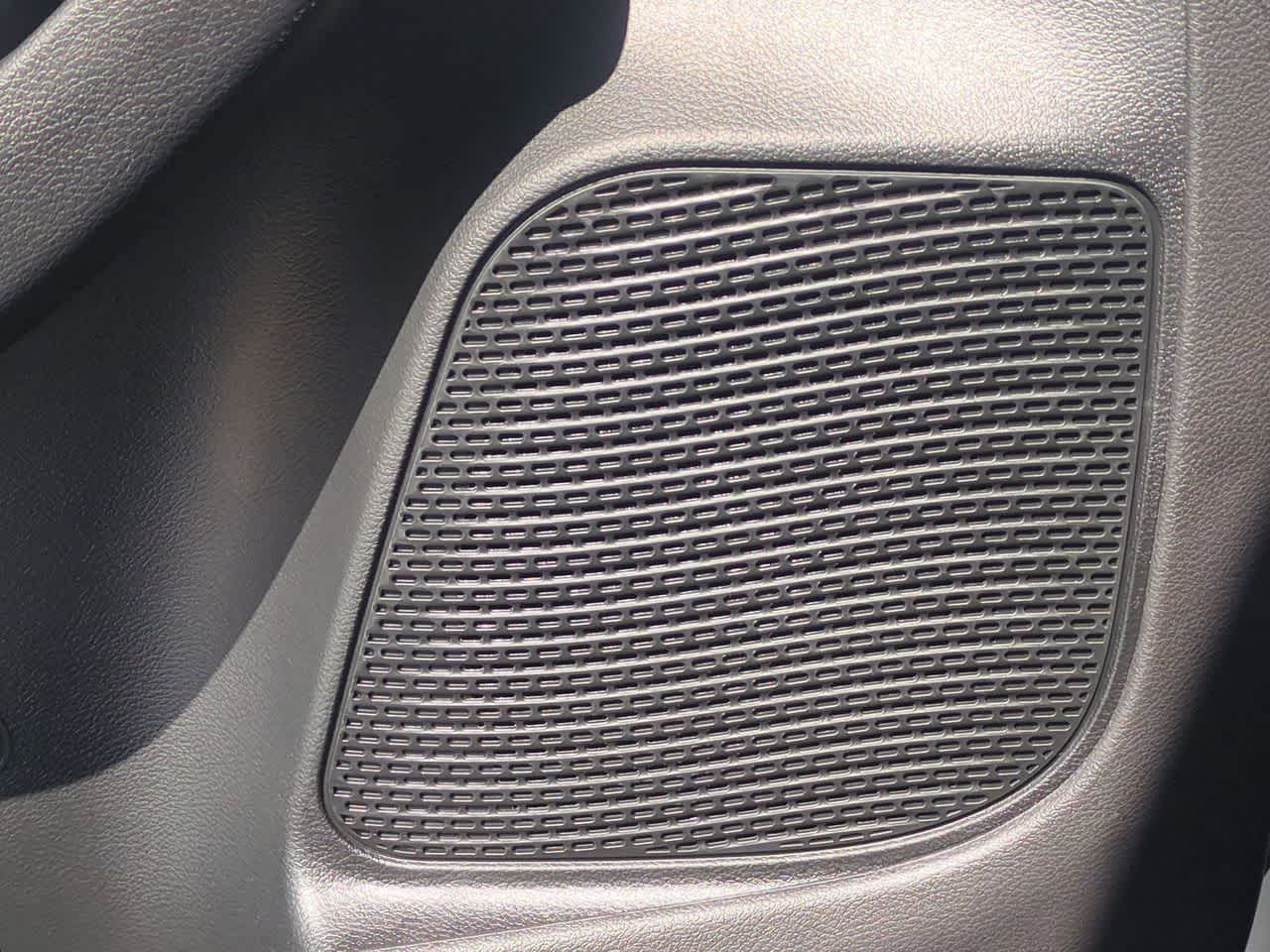 Thumbnail: 2026 Chrysler Pacifica - 31