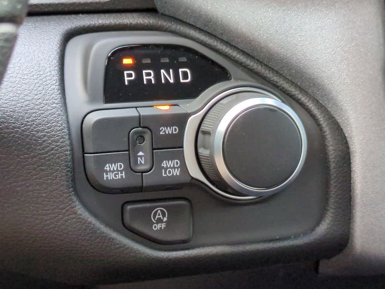 Thumbnail: 2025 RAM 1500 - 31
