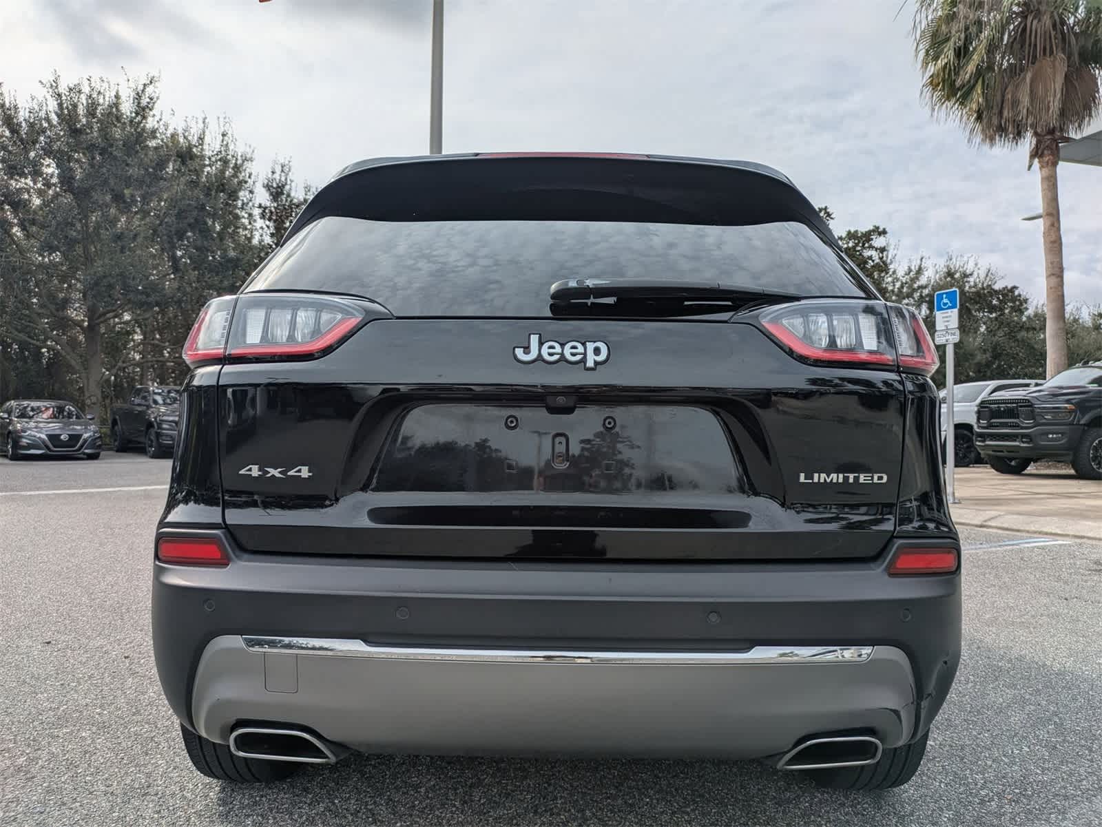 Thumbnail: 2021 Jeep Cherokee - 5