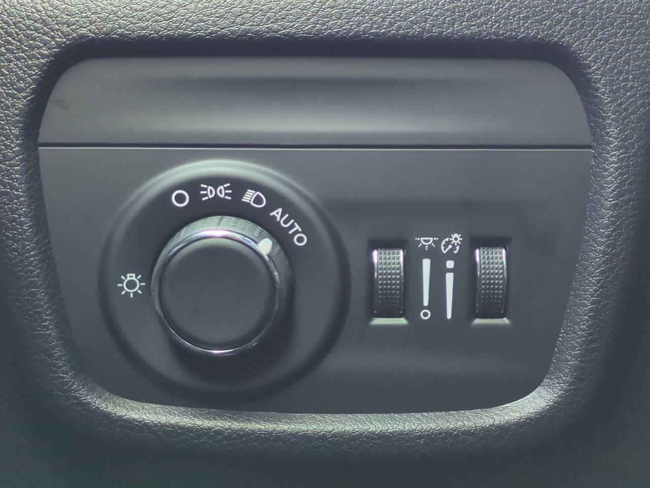 Thumbnail: 2025 Jeep Grand Cherokee - 18