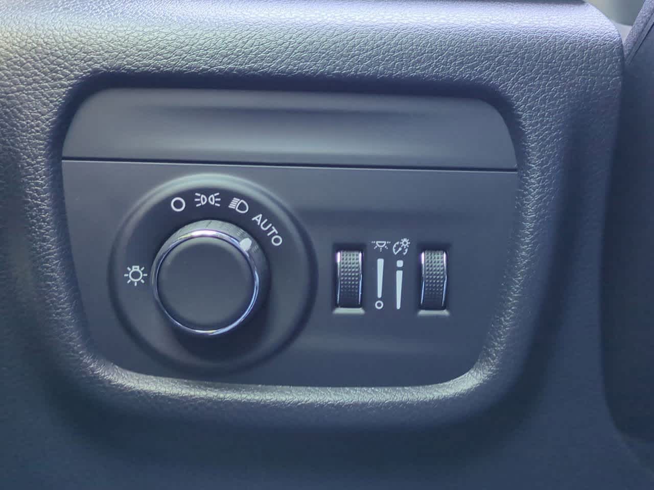 Thumbnail: 2025 Jeep Grand Cherokee - 18