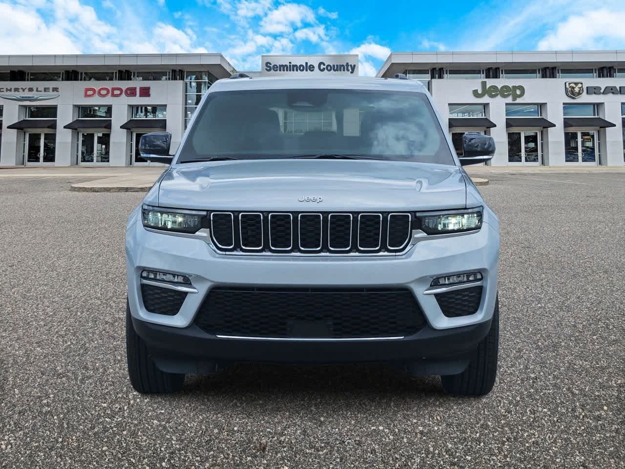 Thumbnail: 2025 Jeep Grand Cherokee - 3