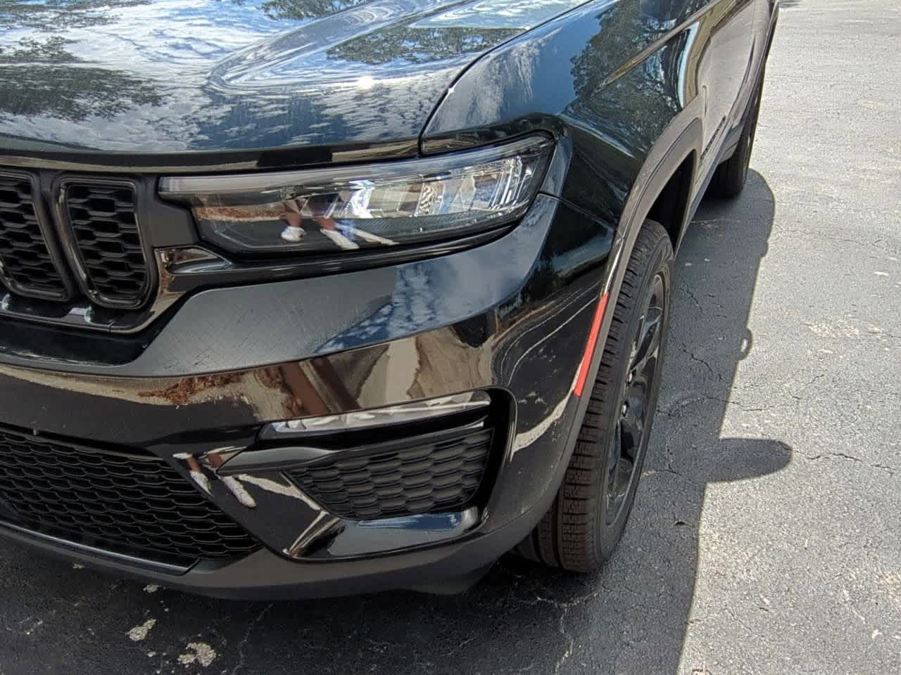 Thumbnail: 2025 Jeep Grand Cherokee - 11