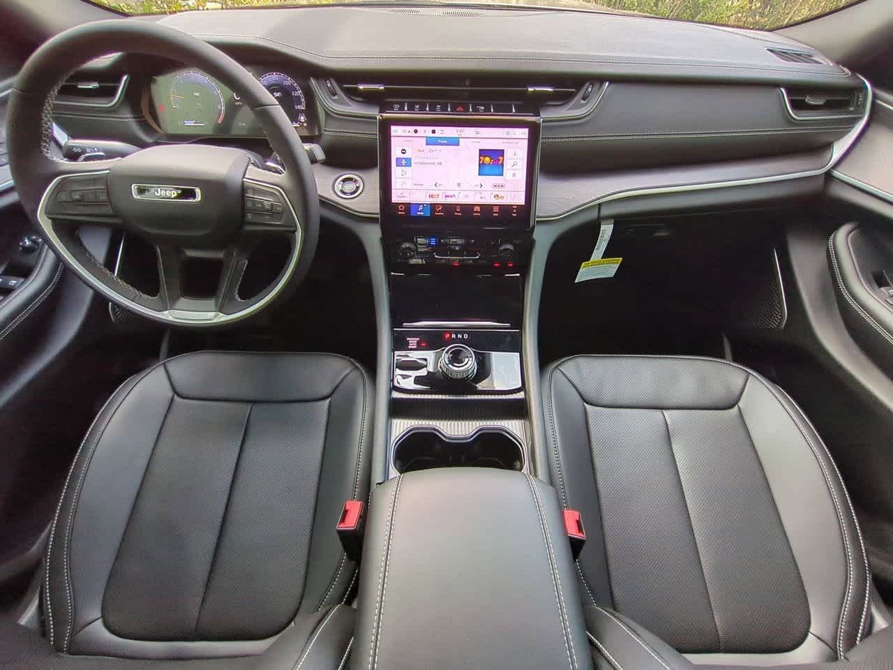 Thumbnail: 2025 Jeep Grand Cherokee - 16