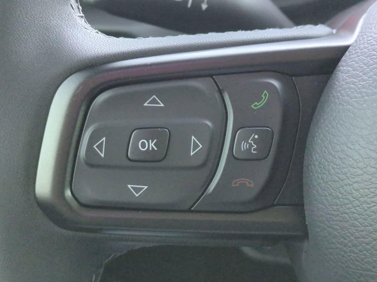 Thumbnail: 2025 Jeep Gladiator - 24