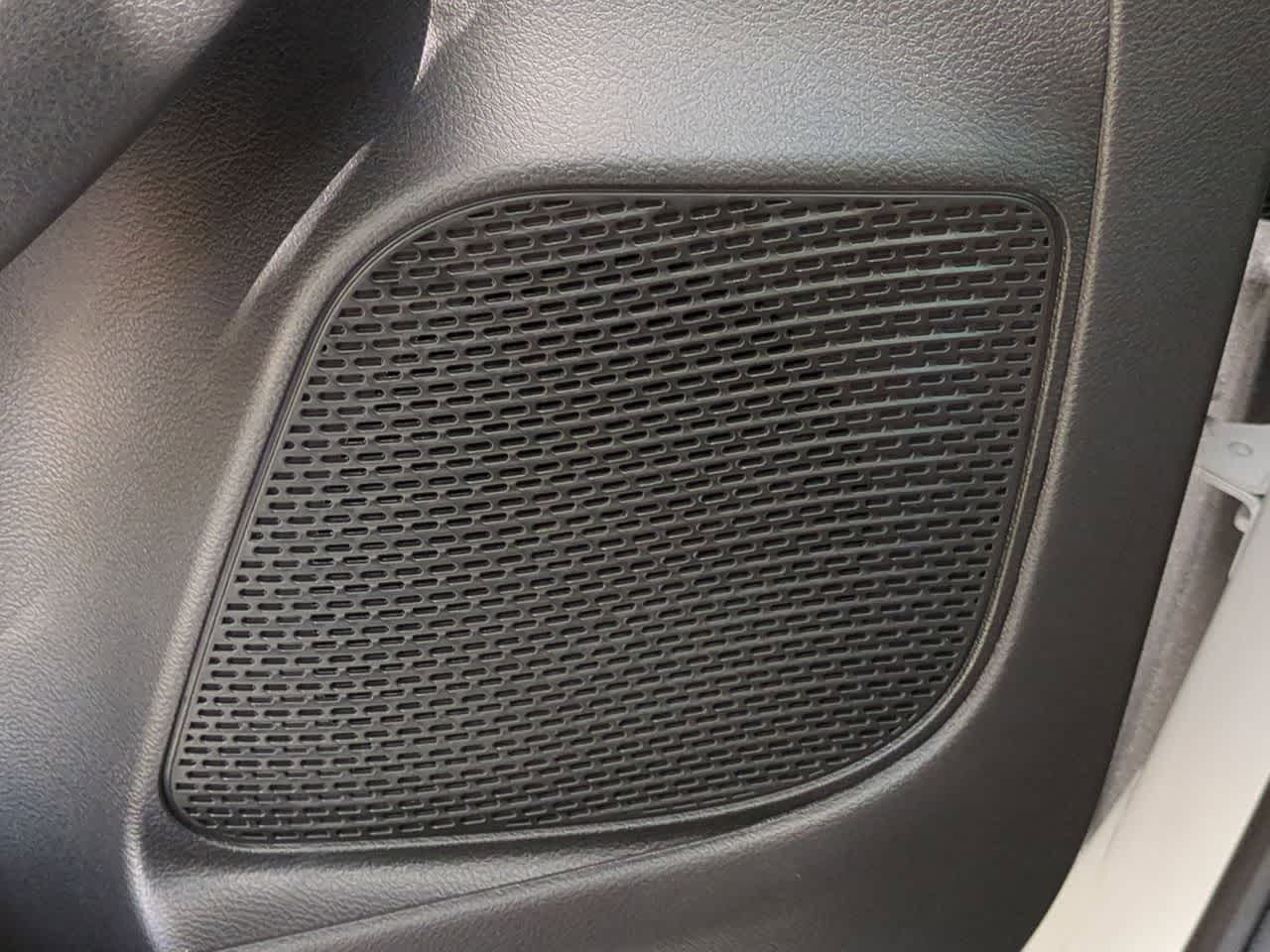 Thumbnail: 2026 Chrysler Voyager - 30