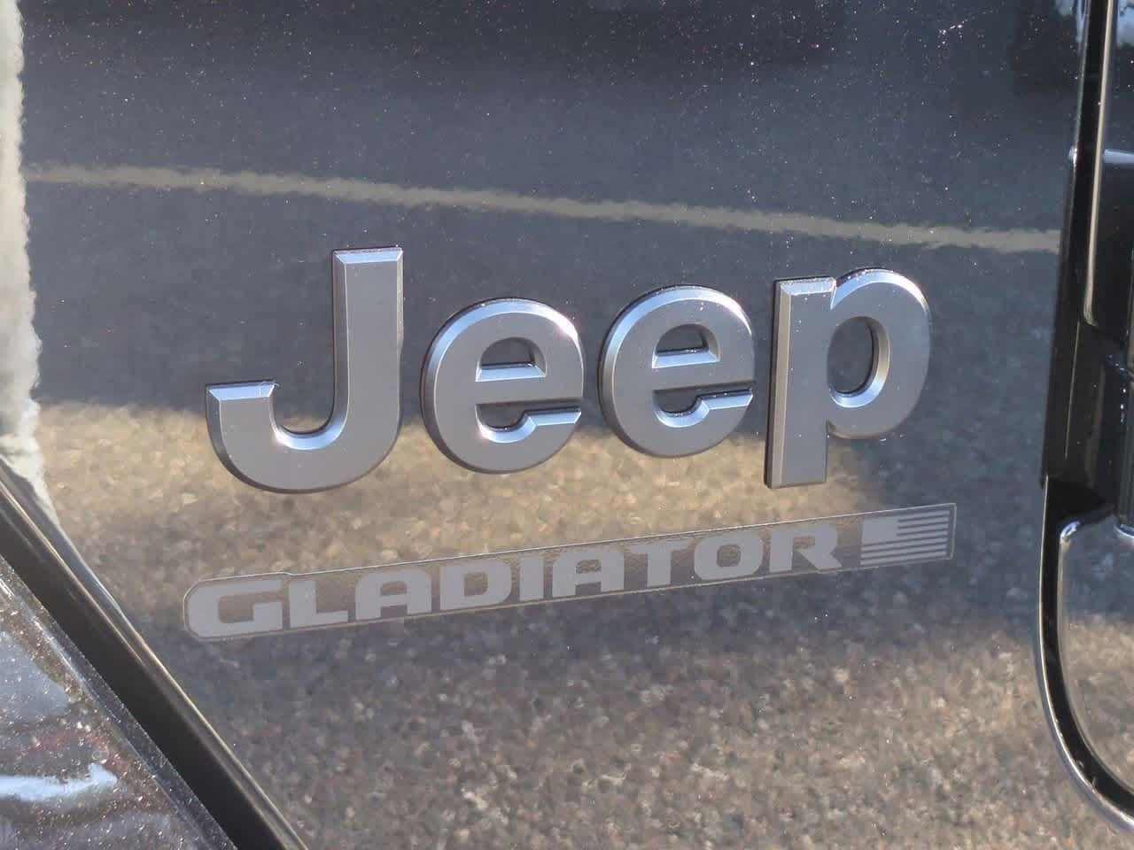 Thumbnail: 2025 Jeep Gladiator - 12