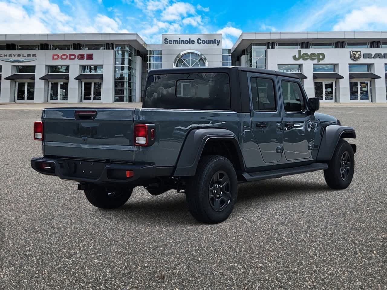 Thumbnail: 2025 Jeep Gladiator - 8