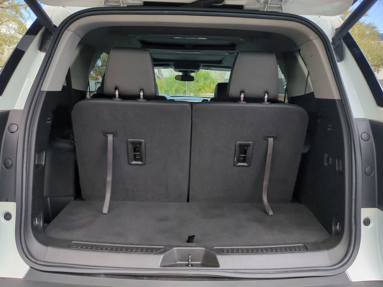 Thumbnail: 2022 GMC Acadia - 36