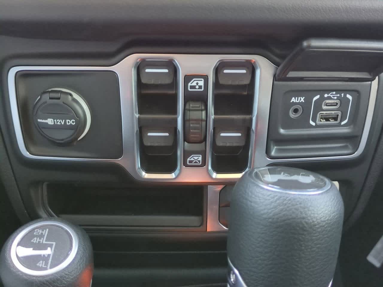 Thumbnail: 2026 Jeep Wrangler - 31