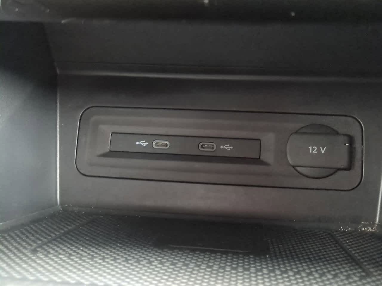 Thumbnail: 2023 Volkswagen Atlas - 33