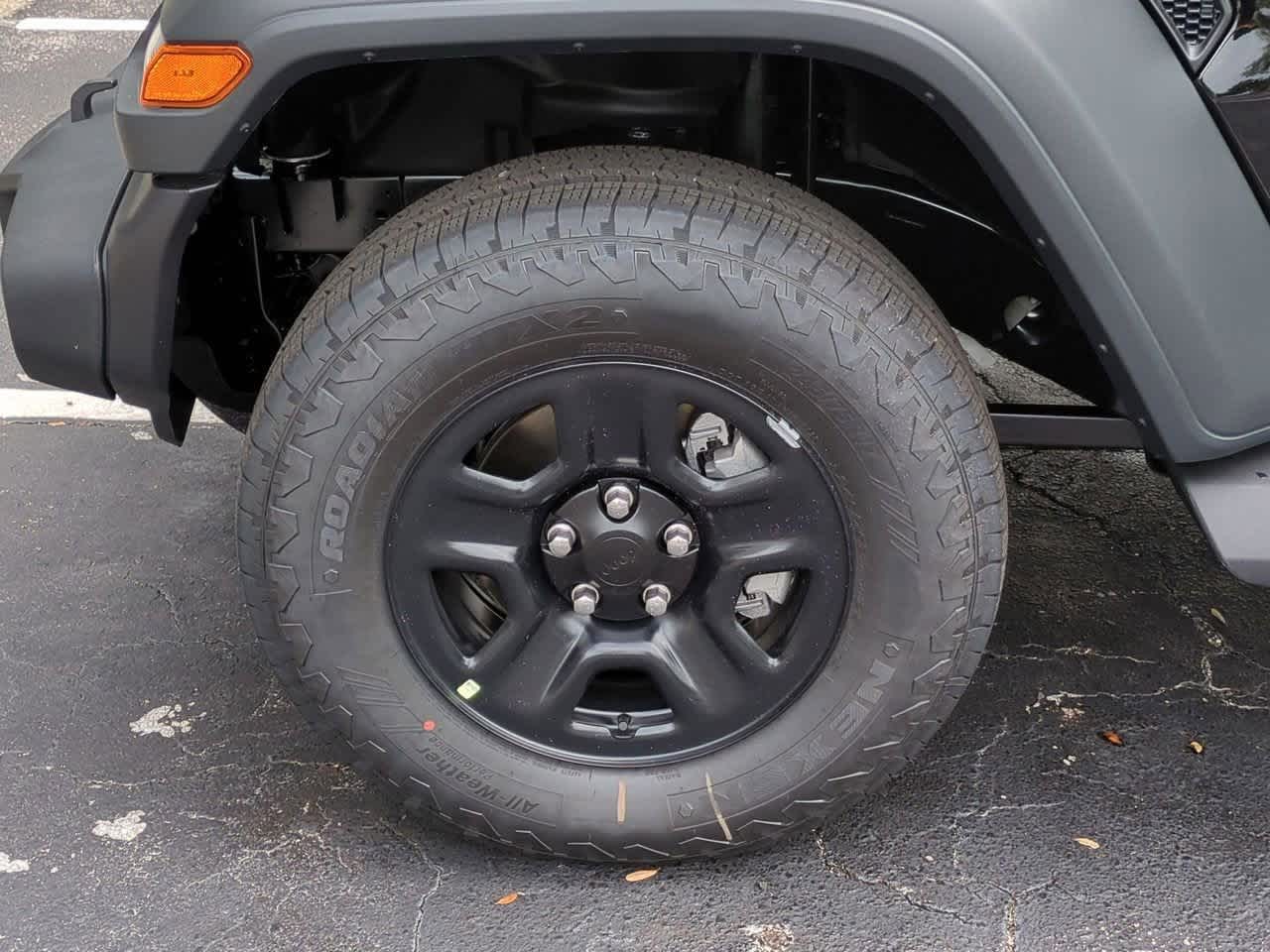 Thumbnail: 2025 Jeep Wrangler - 14