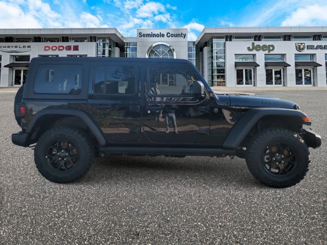 Thumbnail: 2025 Jeep Wrangler - 9