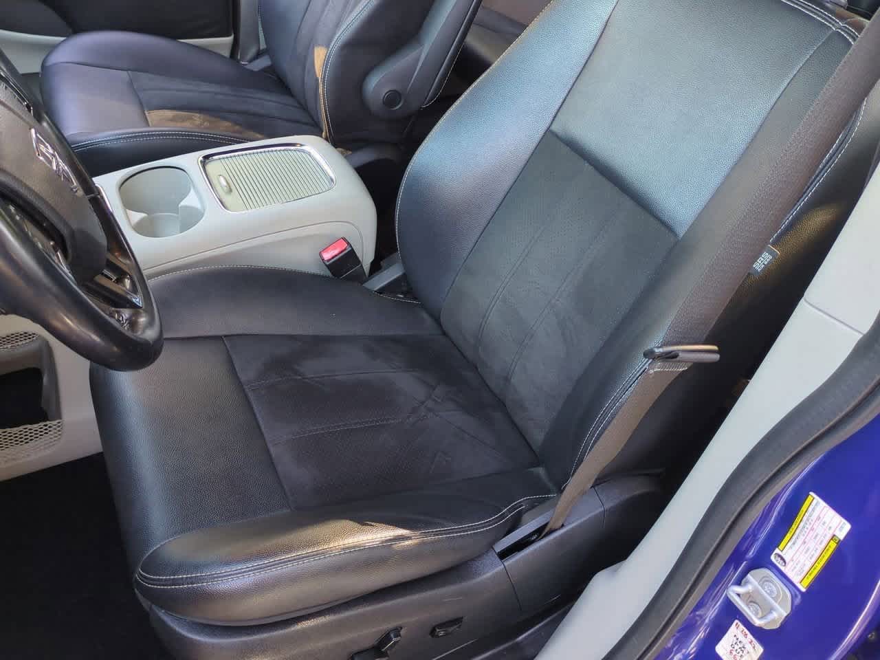 Thumbnail: 2020 Dodge Grand Caravan - 17