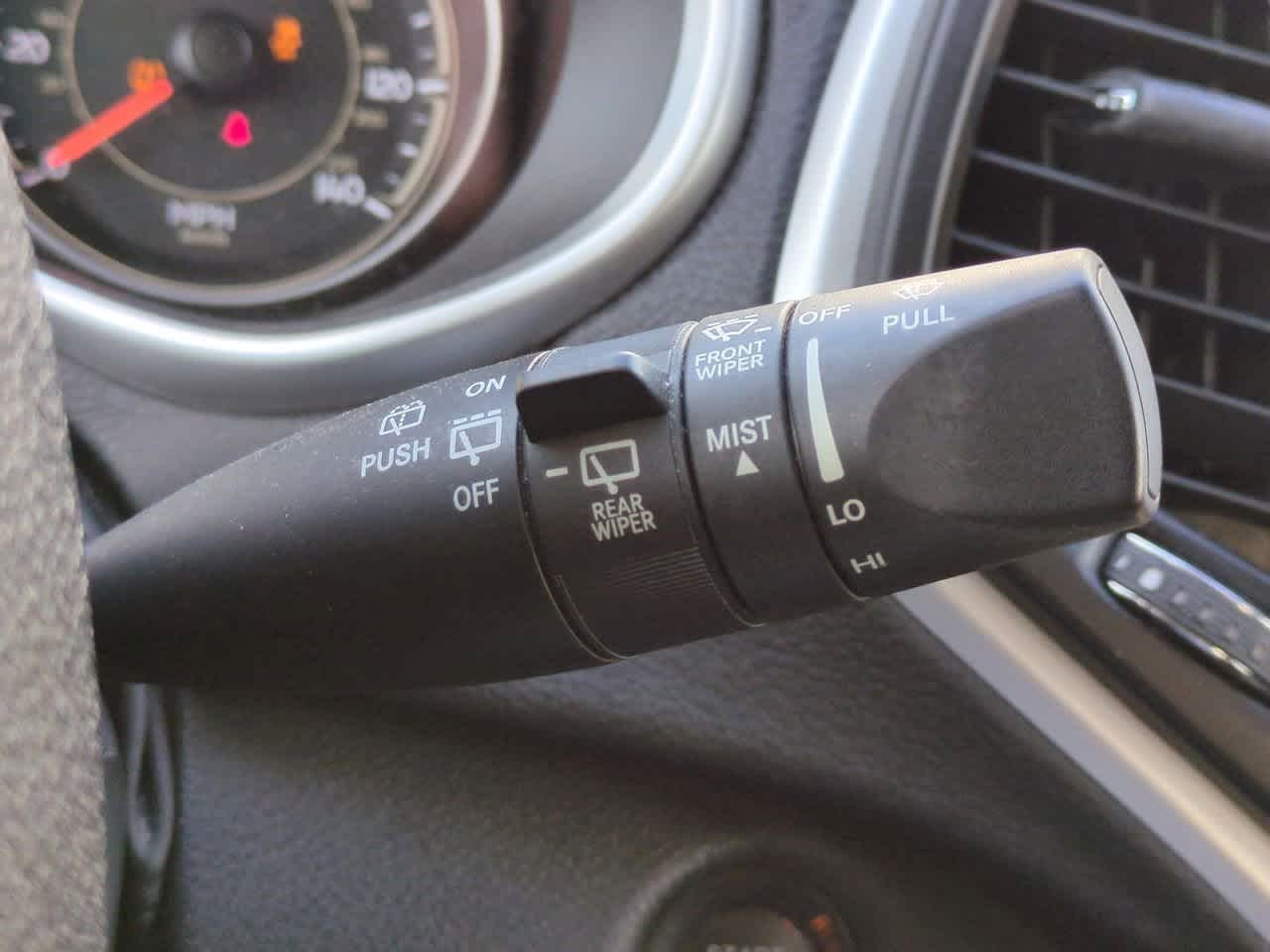 Thumbnail: 2015 Jeep Cherokee - 26