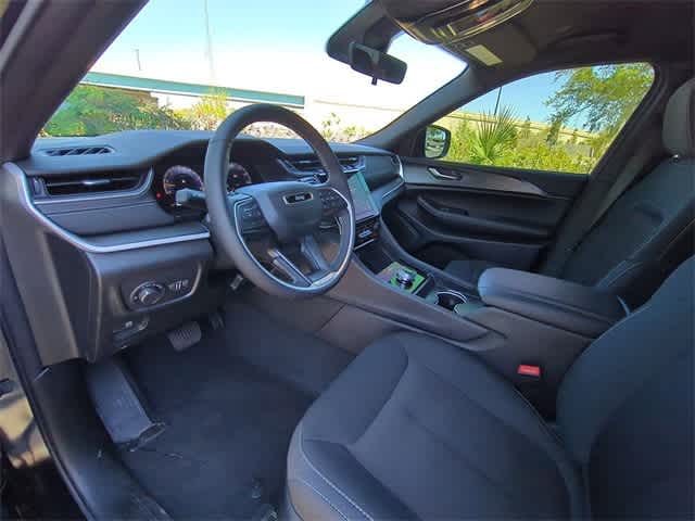 Thumbnail: 2025 Jeep Grand Cherokee - 10