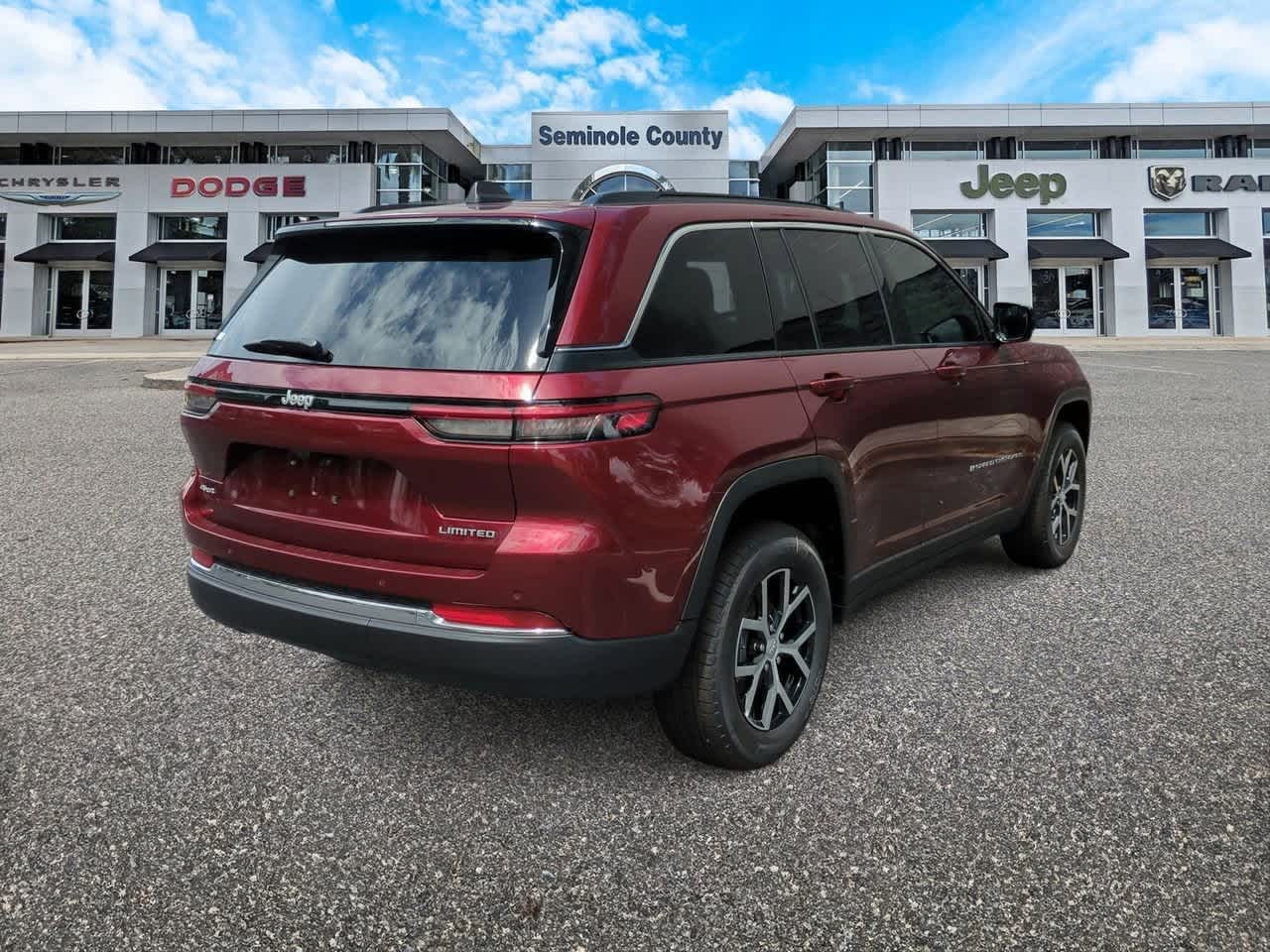 Thumbnail: 2025 Jeep Grand Cherokee - 8