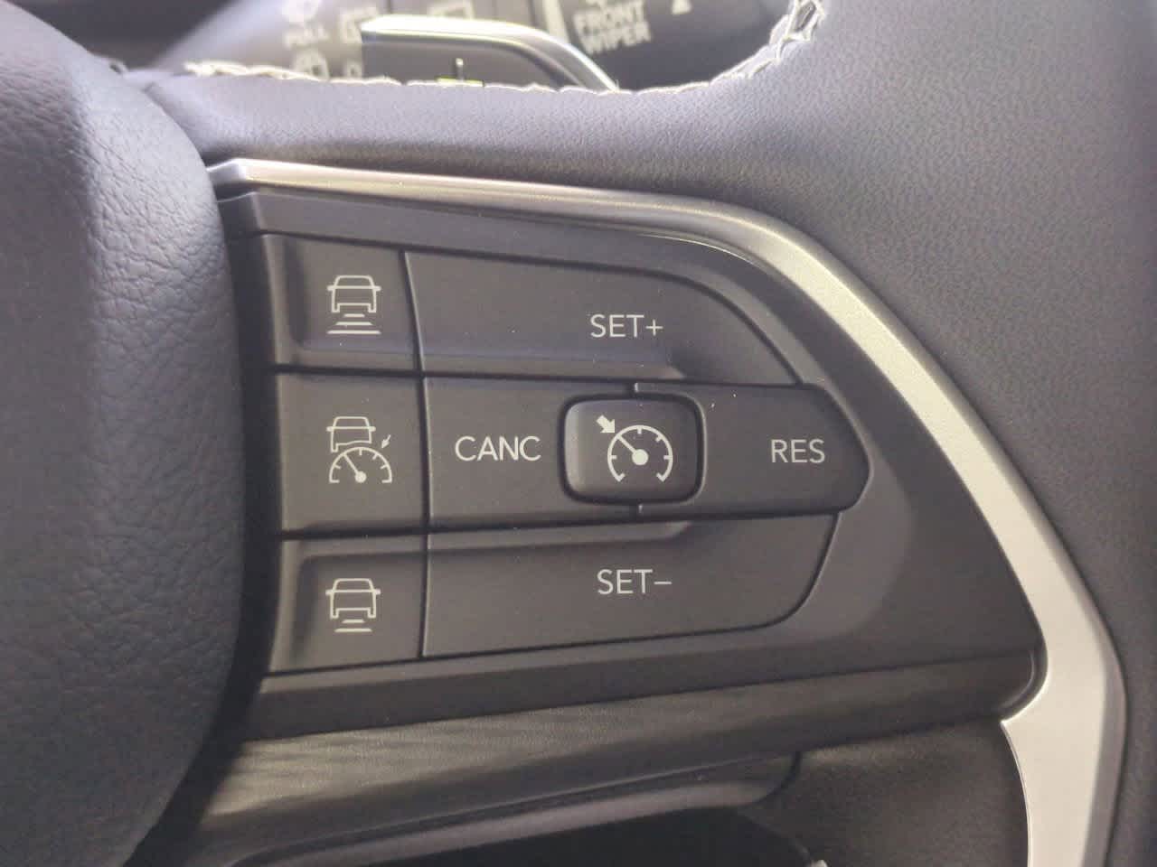 Thumbnail: 2025 Jeep Grand Cherokee - 25