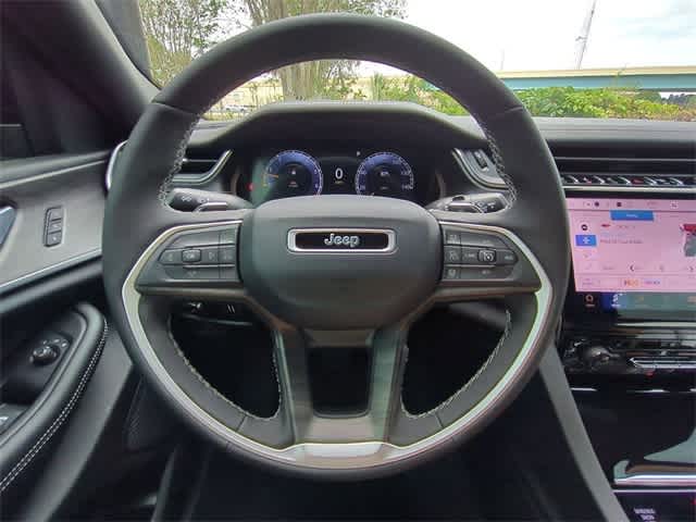 Thumbnail: 2025 Jeep Grand Cherokee - 25